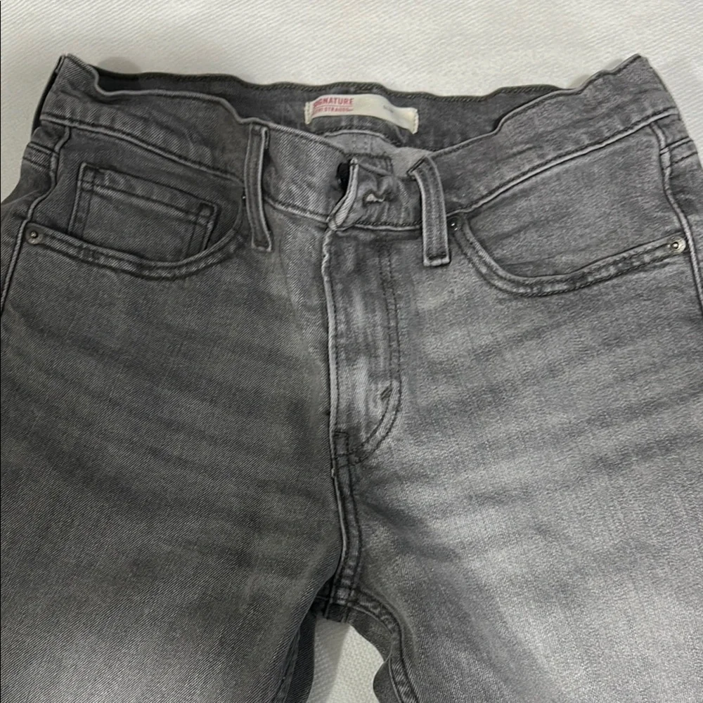 Signature by Levi Strauss Gray Slim Jeans Modern Distressed Look